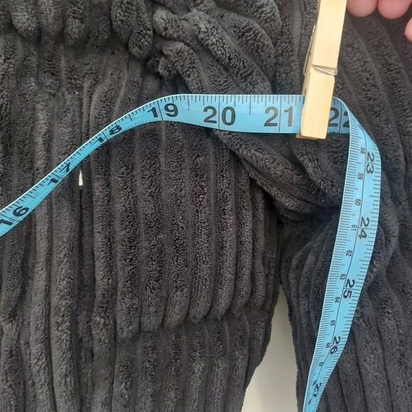 Manière De Voir Velvet Cropped Puffer Jacket Size 2 Black Luxe Parisian Chic EUC - Picture 10 of 13